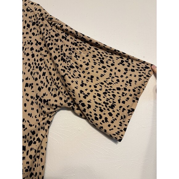 Lilac And London Cheetah Print X-Large Lightweight Lounge Bath Robe - Picture 4 of 4